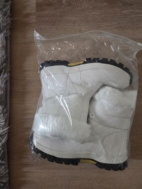 White Winter Fur-Trim Snow Boots